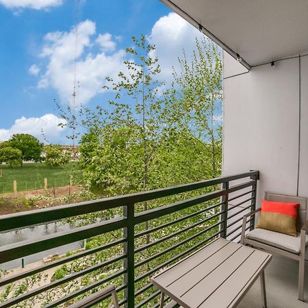 Downtown Apartment With Riverwalk Views Free Parking Pet Friendly Centrally Located On The Riverwalk San Antonio Kültér fotó
