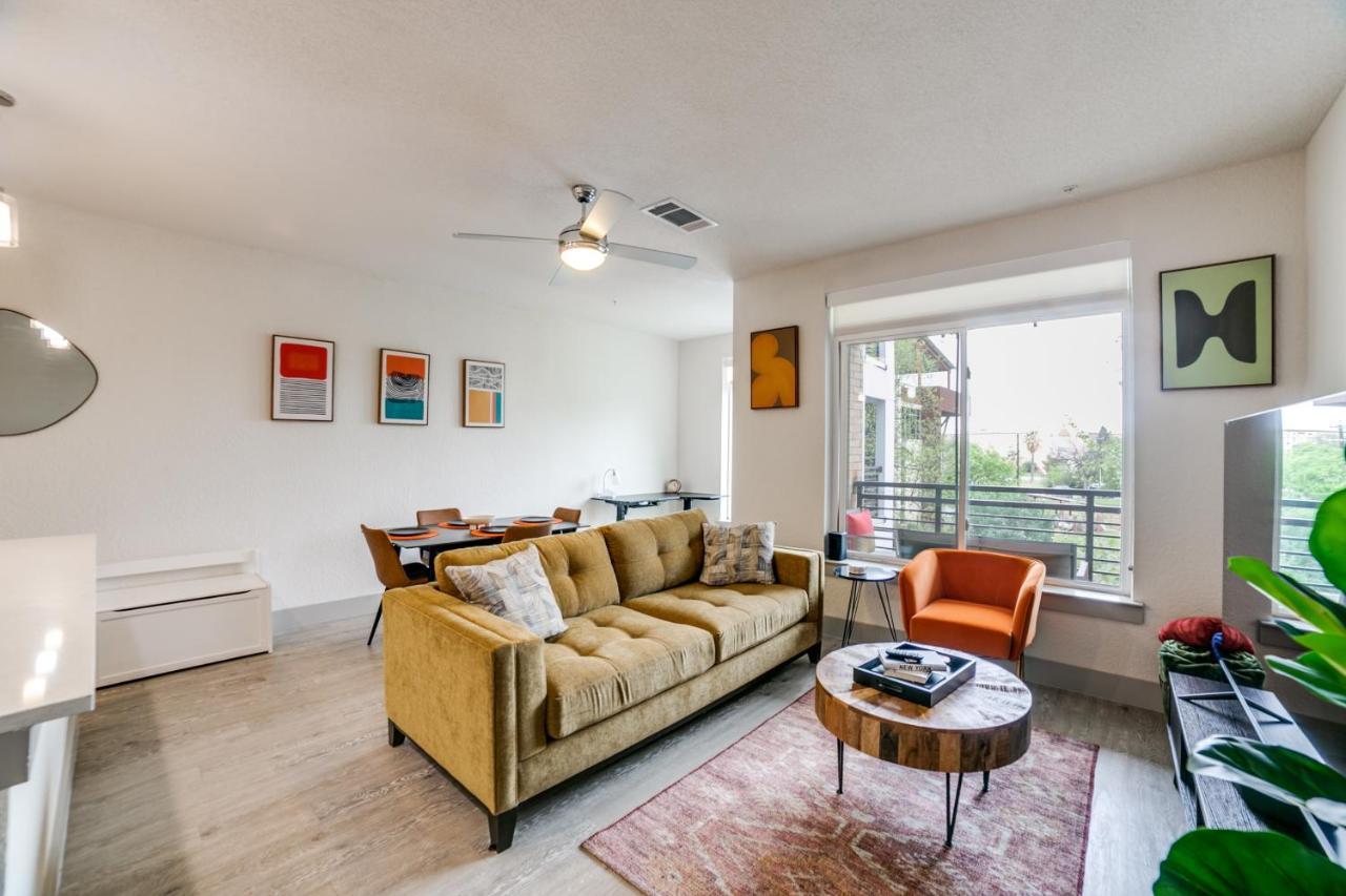 Downtown Apartment With Riverwalk Views Free Parking Pet Friendly Centrally Located On The Riverwalk San Antonio Kültér fotó